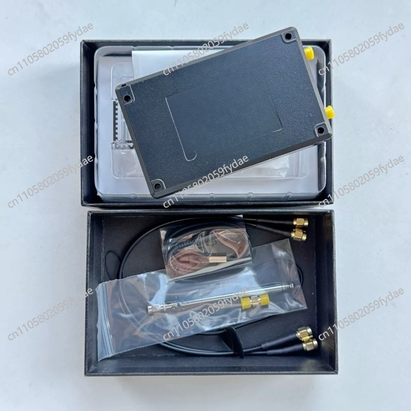 Nieuwe Ultra 100k-5,3GHz RF-si - Signal Generator Spectrum Analyzer recensie en prijs